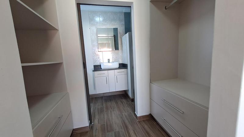 4 Bedroom Property for Sale in Stilbaai Wes Western Cape